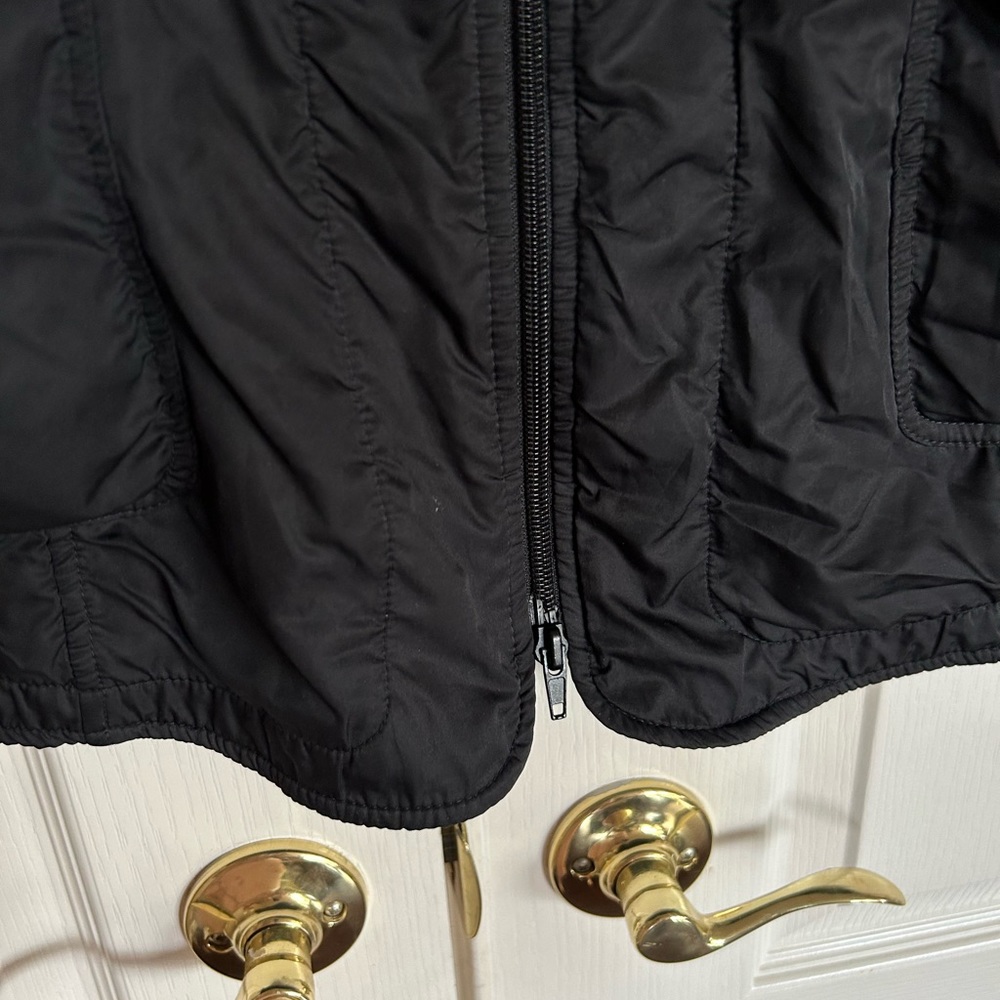 Chico’s black lightweight ruched zip front windbreaker jacket size 2 Large - Picture 2 of 10